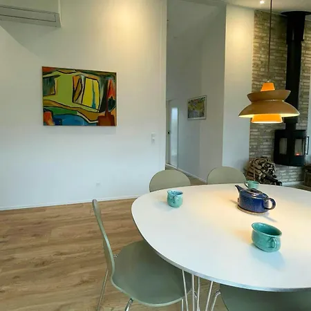Vakantiehuis Modern By Rude Odder