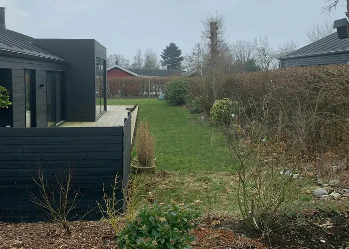 Holiday home Modern By Rude